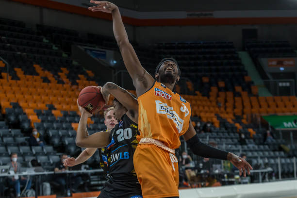 在主教练的 在主教练的