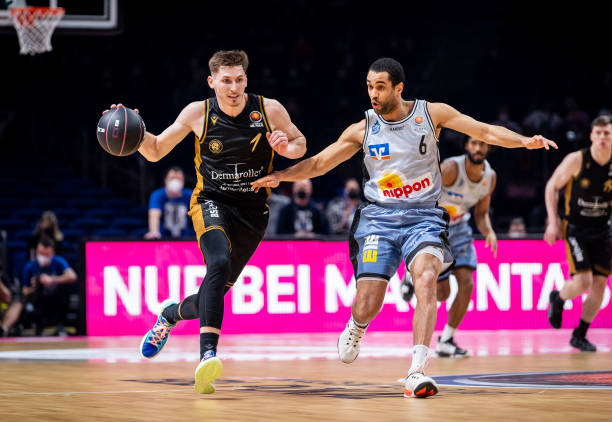 了一次弧线 了一次弧线