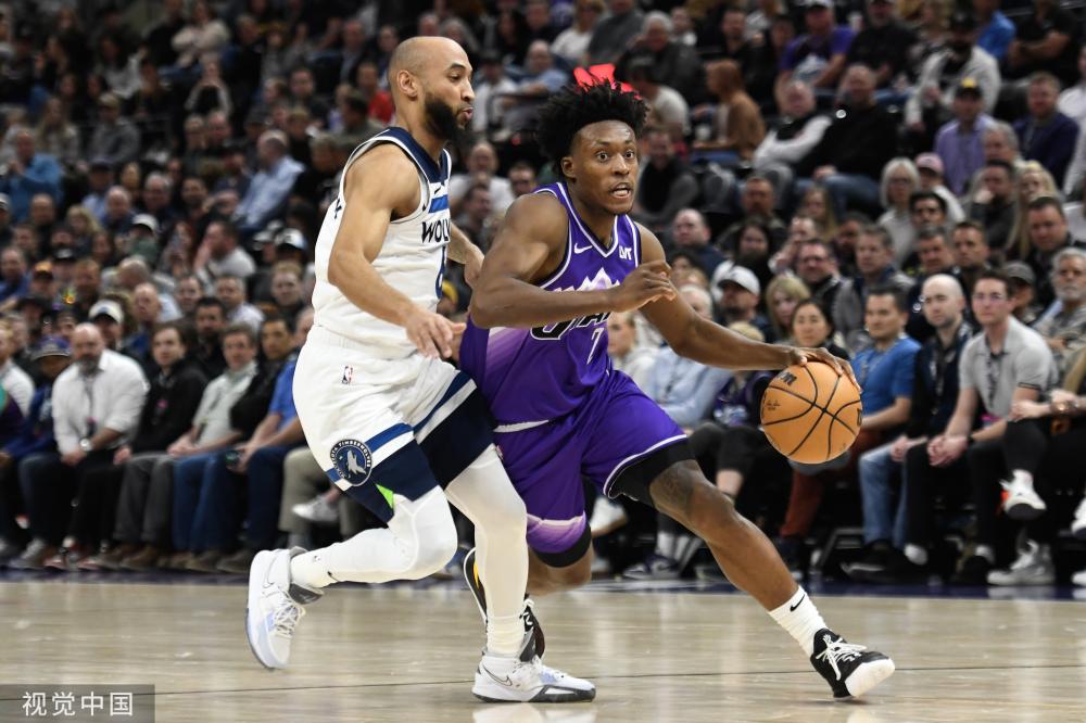 映了一个更 映了一个更